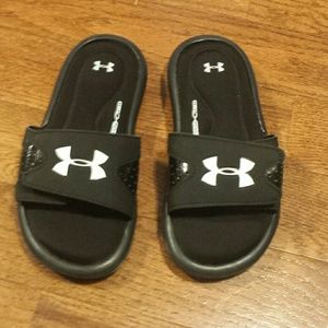 Under Armour sandles
